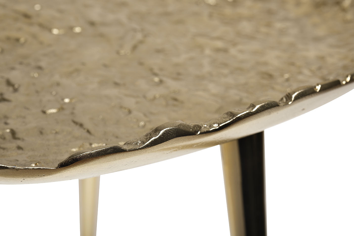 Столик журнальный металлический цвет золото Garda Decor 71PN-1400