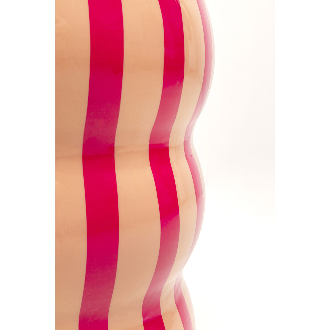 Стол приставной Candy Pink Ø30cm KARE 70801