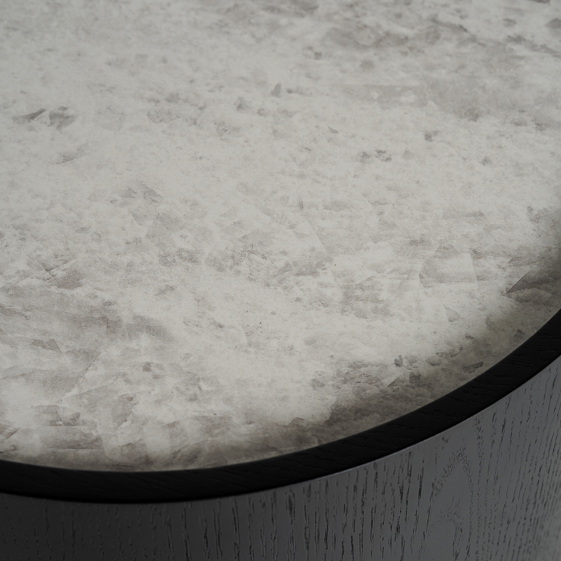 Приставной столик Breil черно-белый Vical