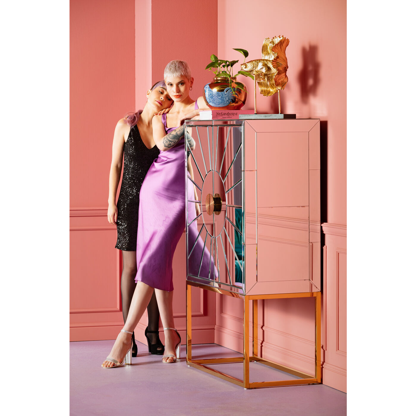 Шкаф барный KARE Queen 85705