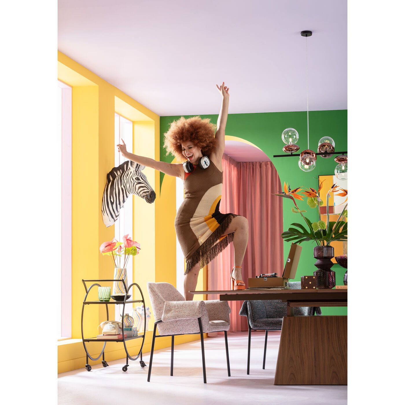 Стул мягкий с подлокотниками KARE Boss 87067