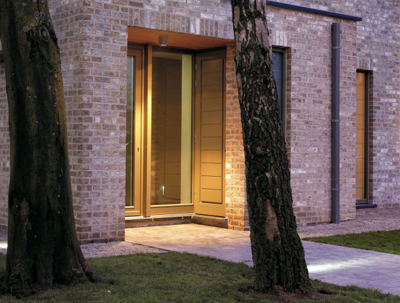 Спот Delta Light 251 67 44 A