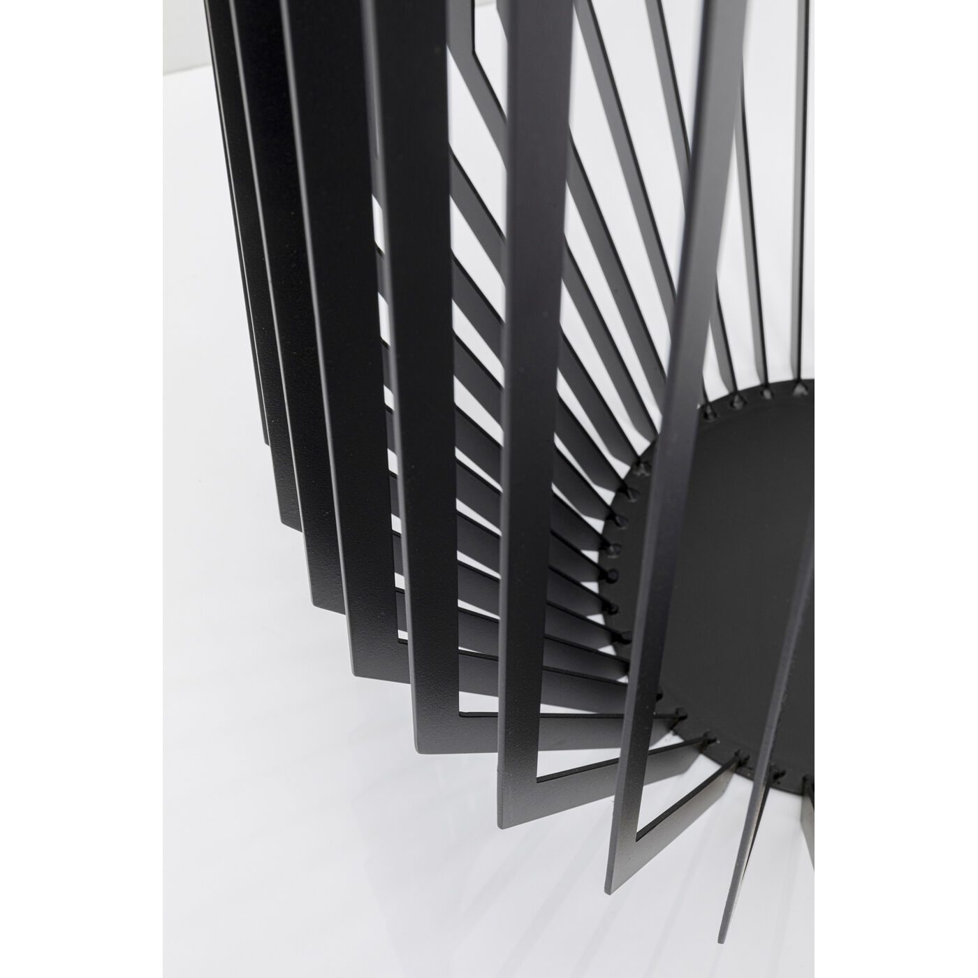 Стол приставной Corinne Ø40 см KARE 87800