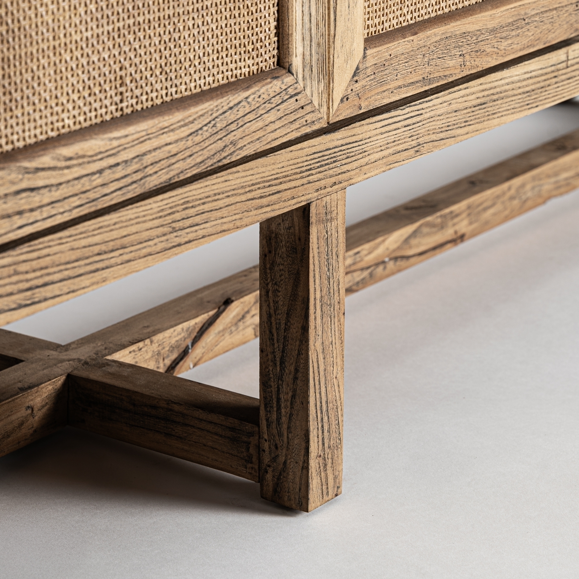 Сервант Byremo Vical