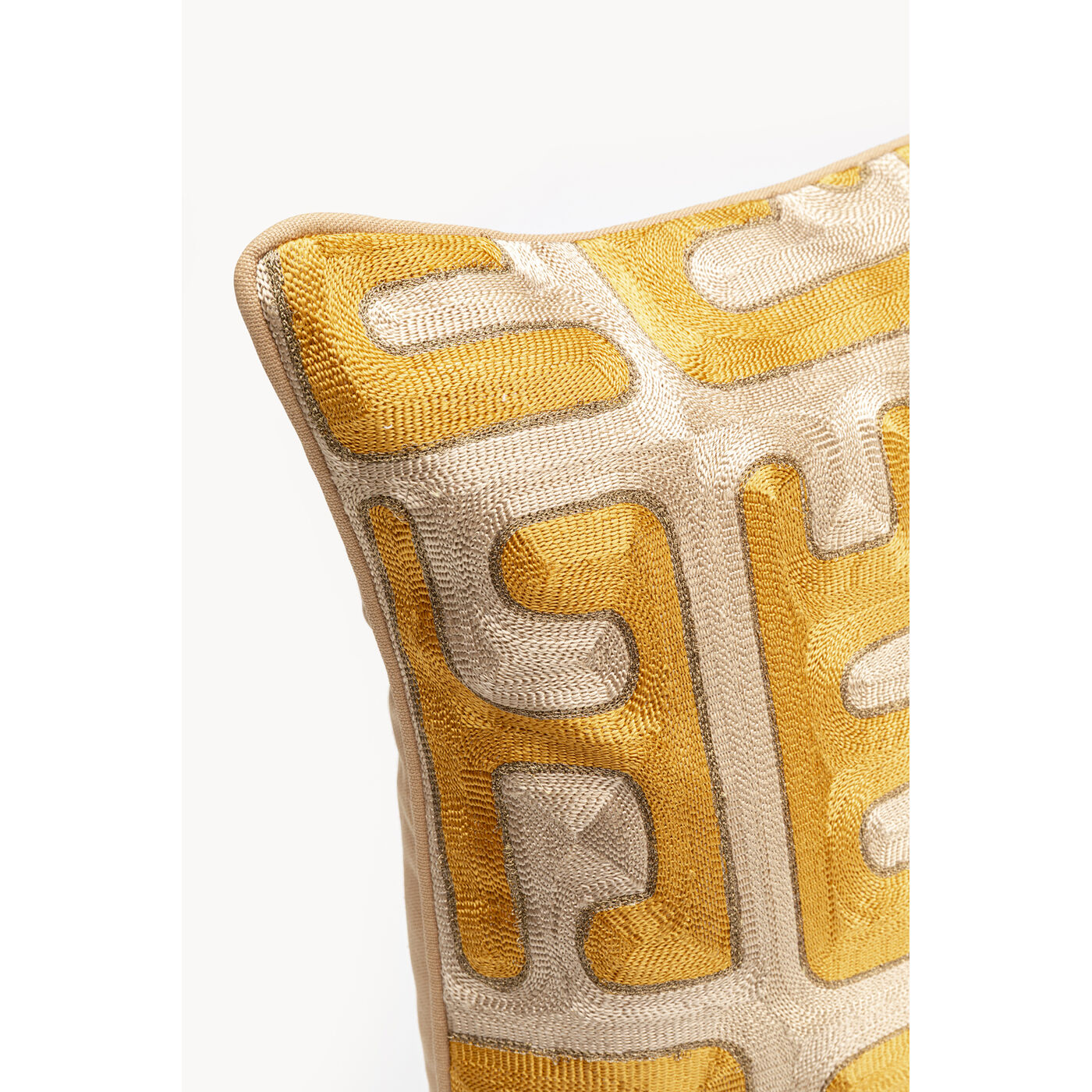 Подушка Meander Gold 50x50cm KARE 58427