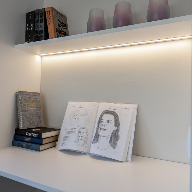 Лента Elektrostandard 5050/60 LED 14.4W IP20 [белая подложка] теплый бел