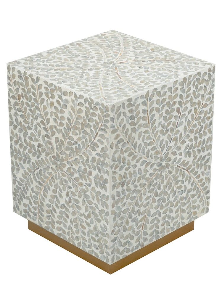 Столик акцентный с отделкой раковинами устриц Glasar D5603