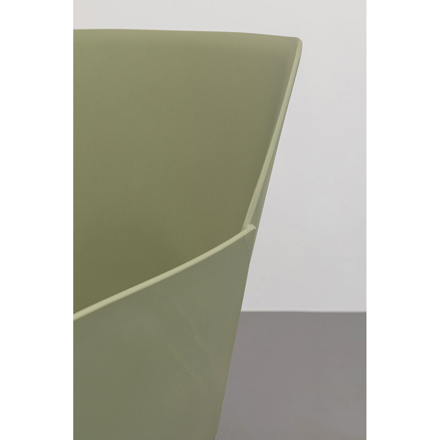 Стул с подлокотниками Madeira Green KARE 75722