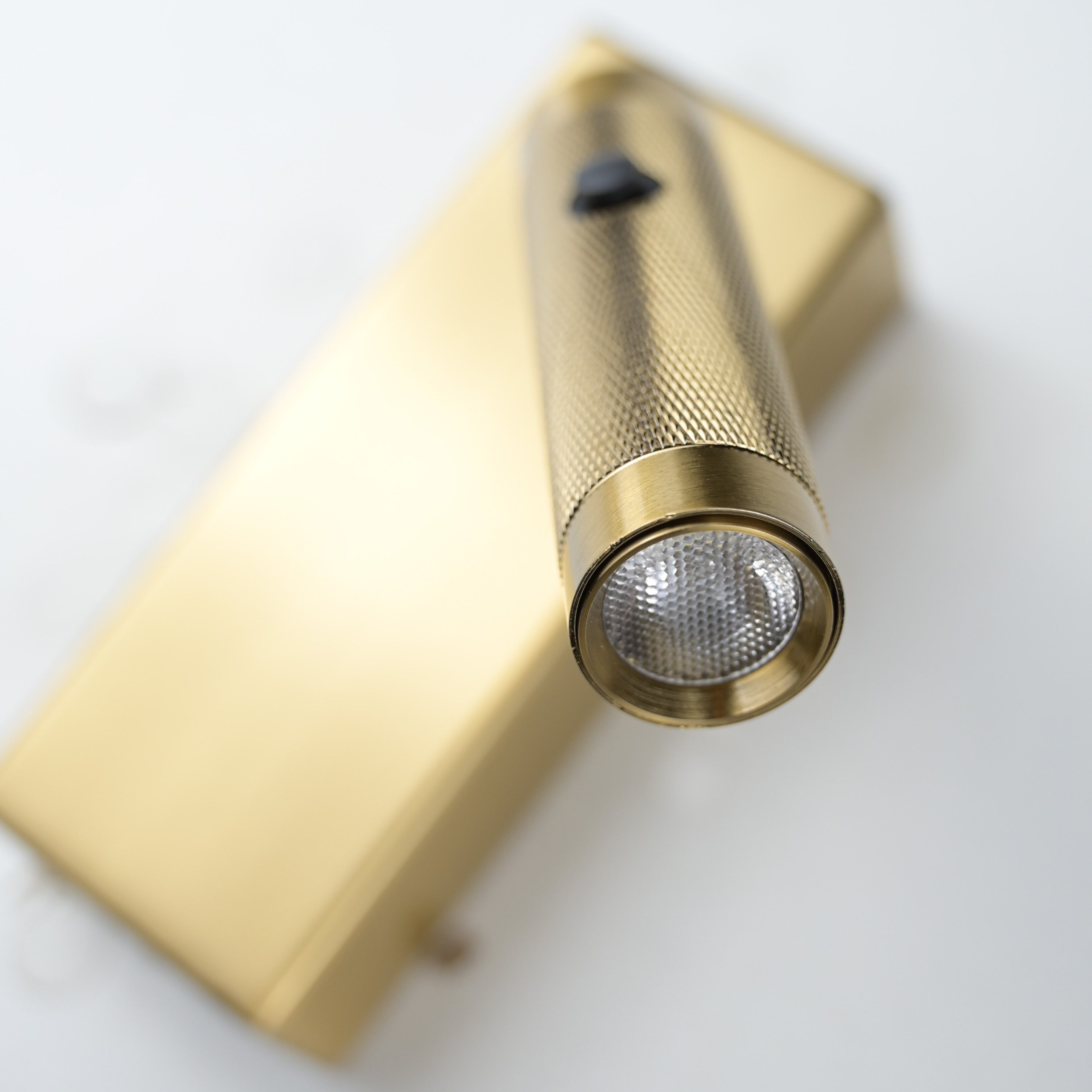 Бра Chelsom Wall Led Knurl Brass By Imperiumloft