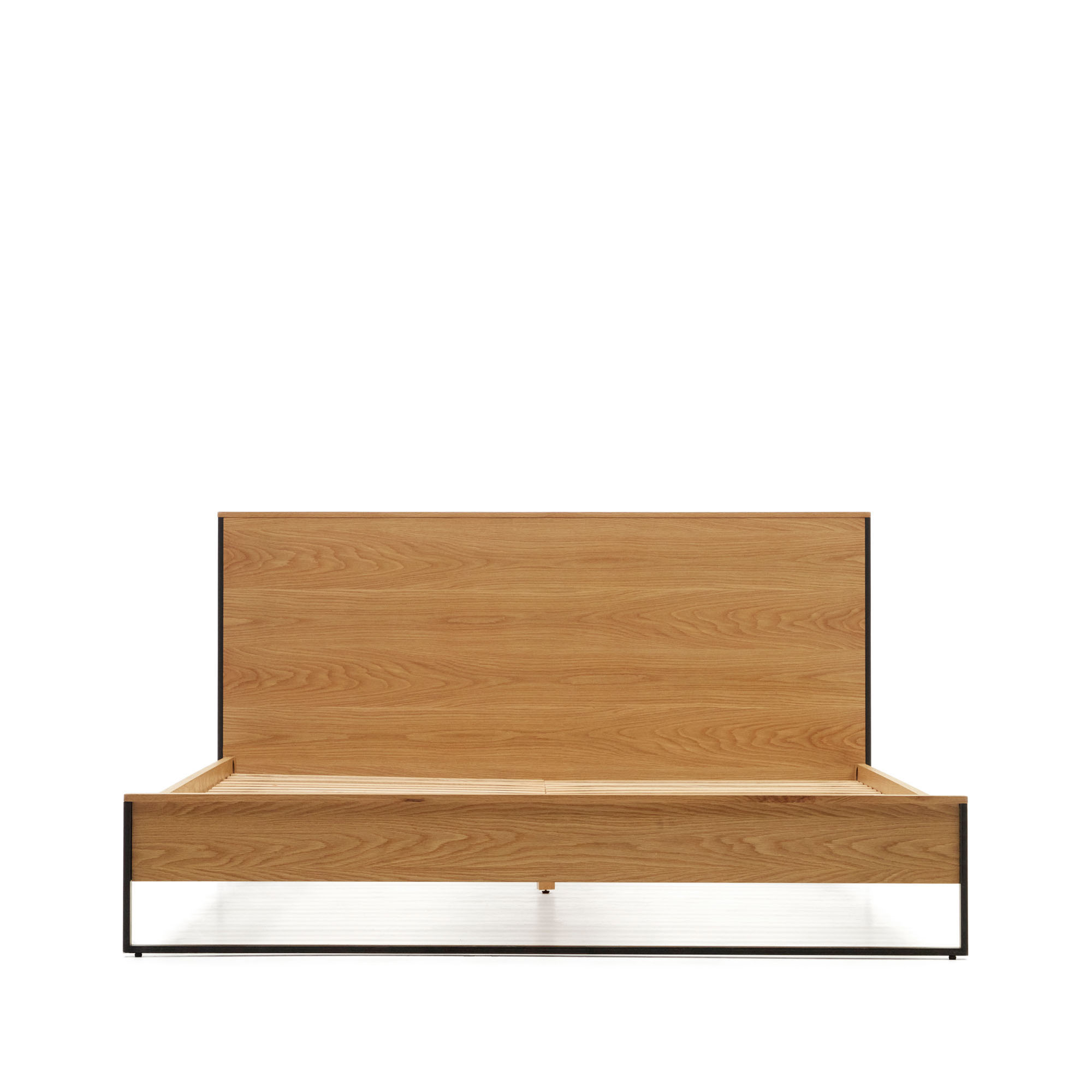 Taiana Кровать из шпона дуба со стальными ножками в черной отделке 160 x 200 см La Forma (ex Julia Grup)