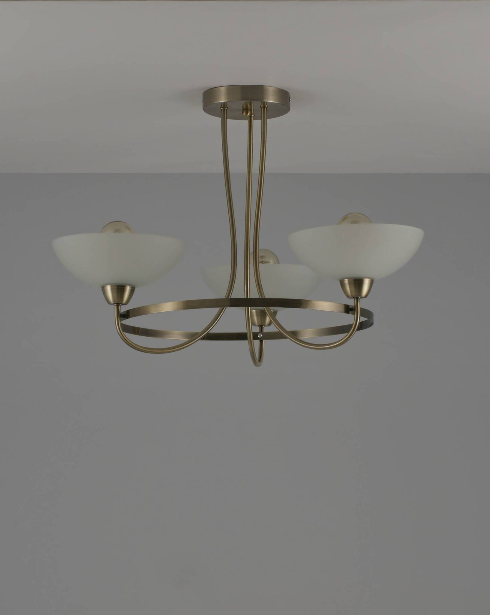 Люстра потолочная Moderli V1200-3C Lione 3*E27*60W