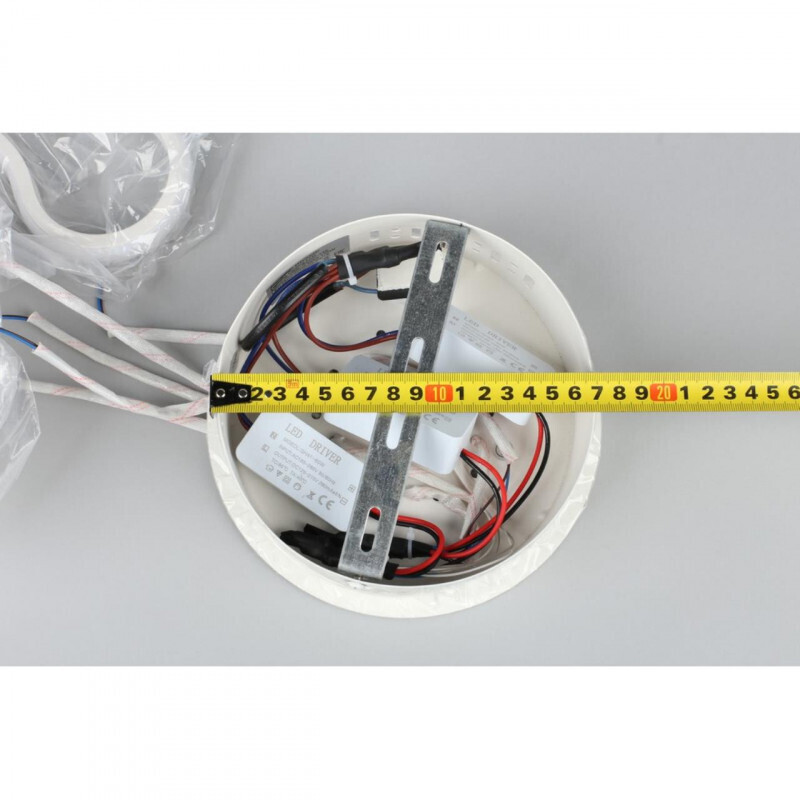 Накладная люстра Omnilux OML-04207-135