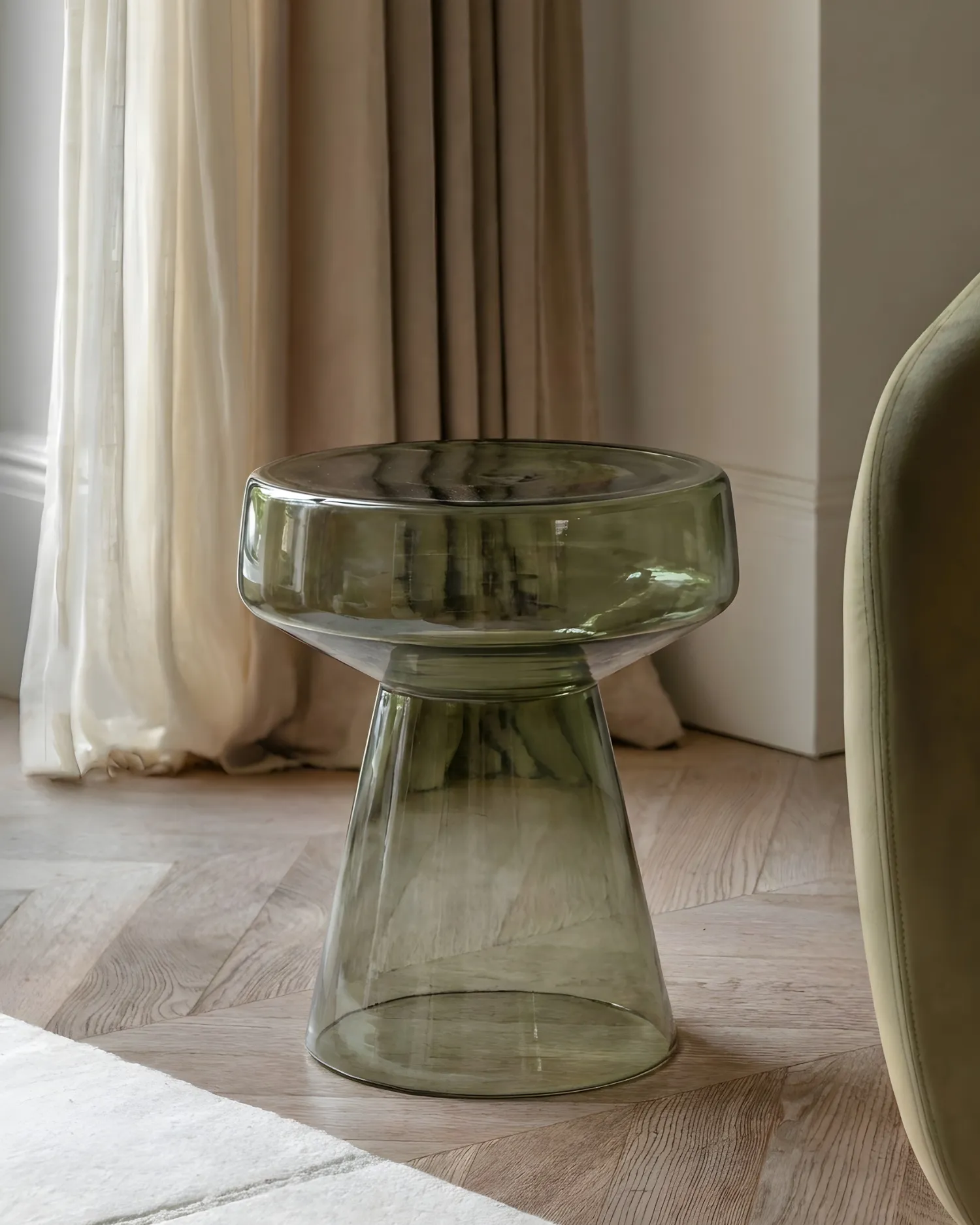 Оливковый приставной столик Флумс Louvre Home P3118XA