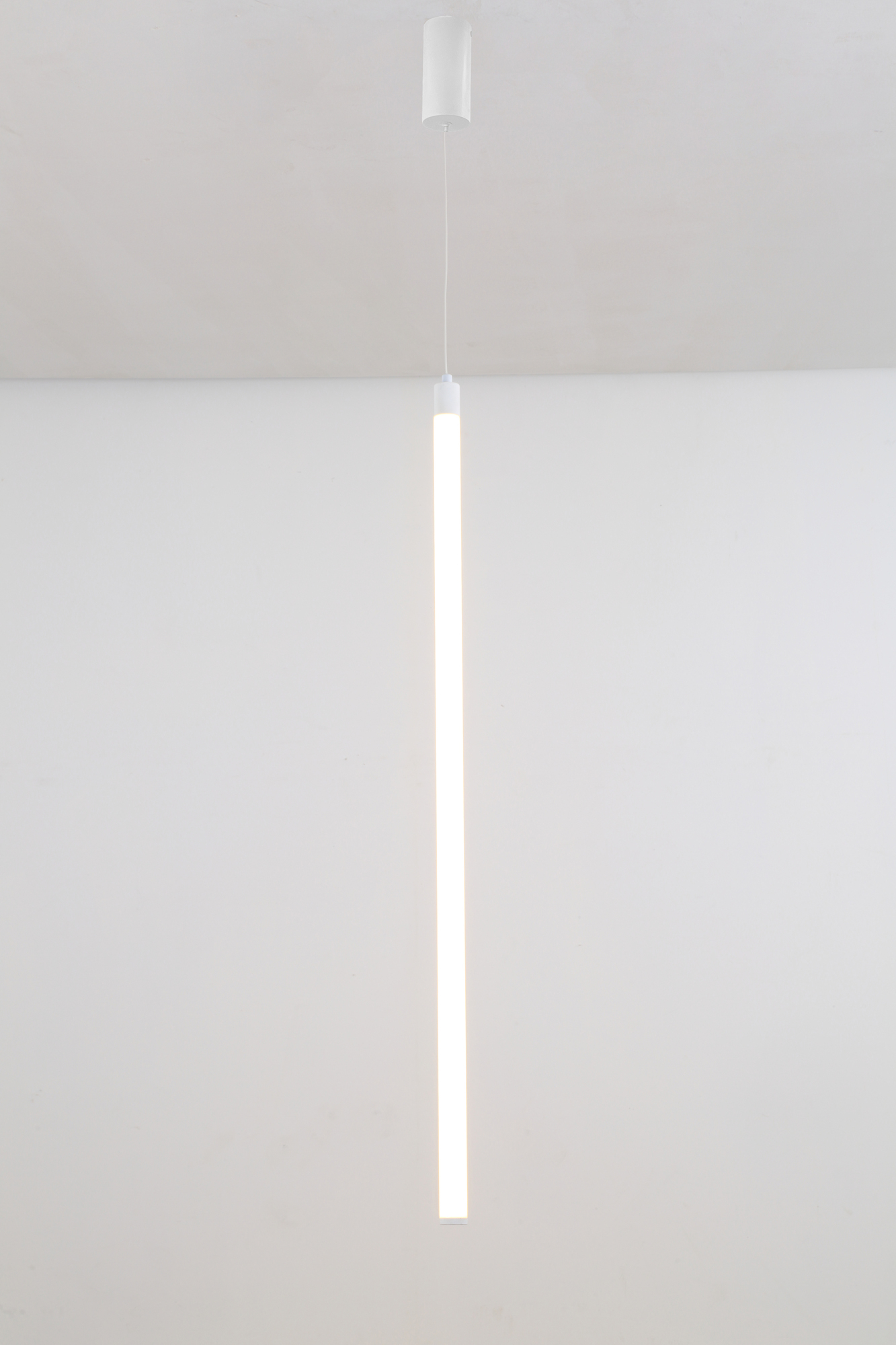 Подвесной светильник Maytoni P022PL-L20W3K