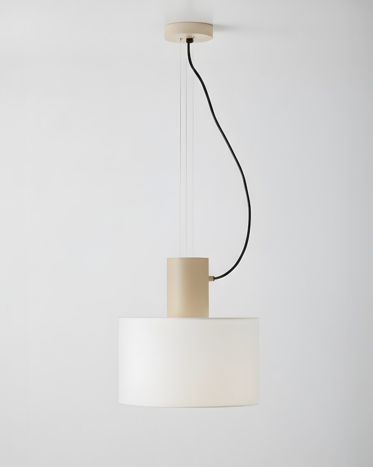 Бежевый подвесной светильник Дензел Louvre Home P7852PB