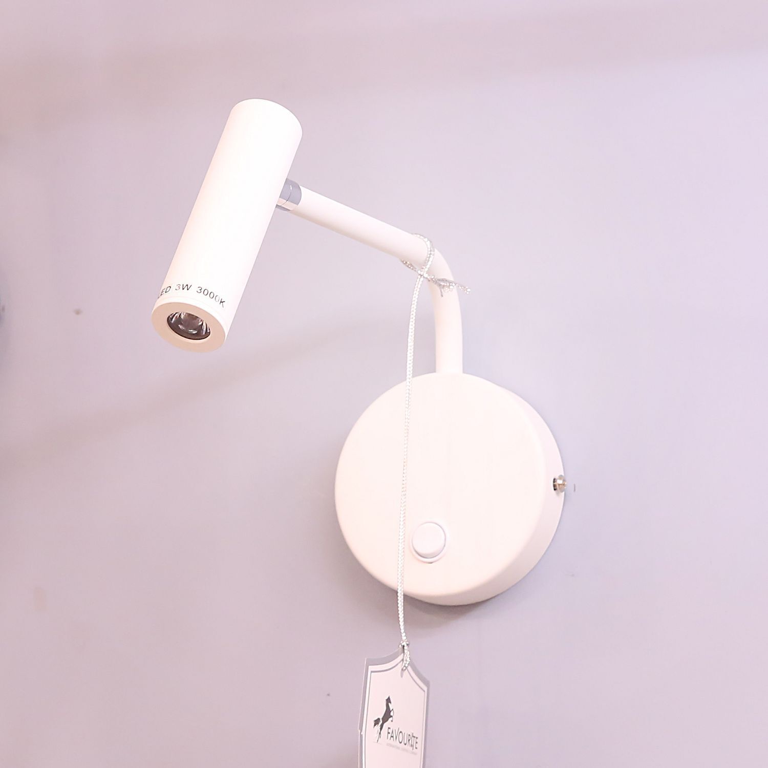 Настенный светильник Favourite 1961-1W