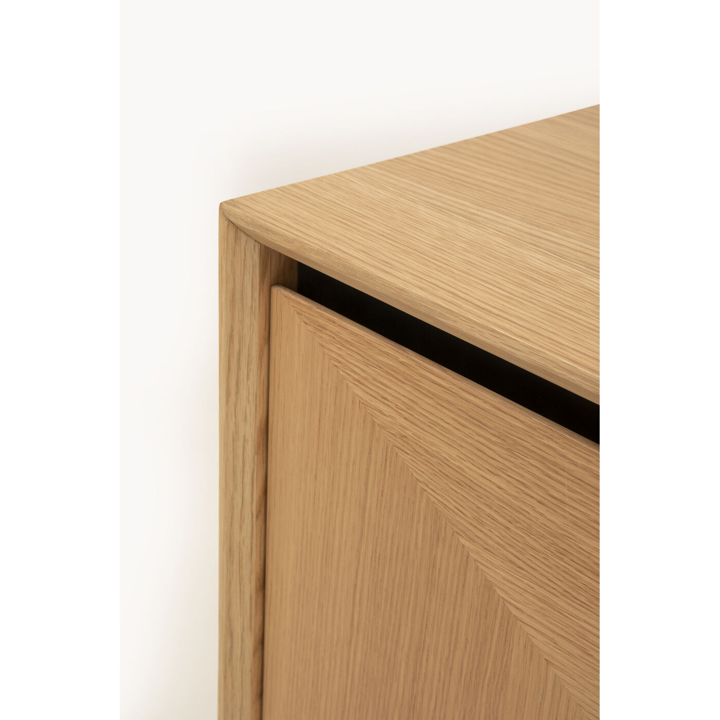 Комод Jona 141x85cm KARE 71116