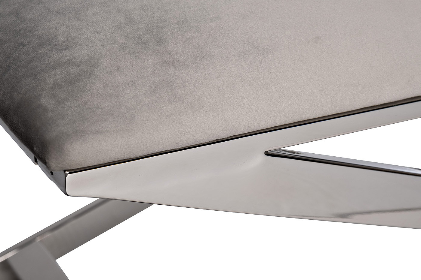 Банкетка велюровая светло-серая/хром Garda Decor 47ED-019BAN-SVSER