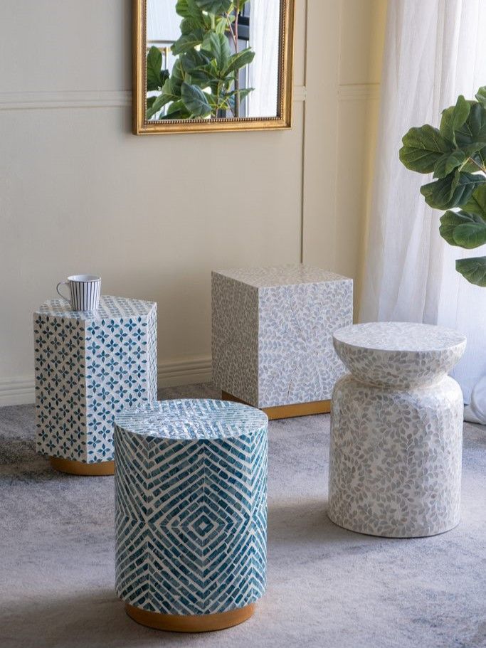 Столик акцентный с отделкой раковинами устриц Glasar D5599