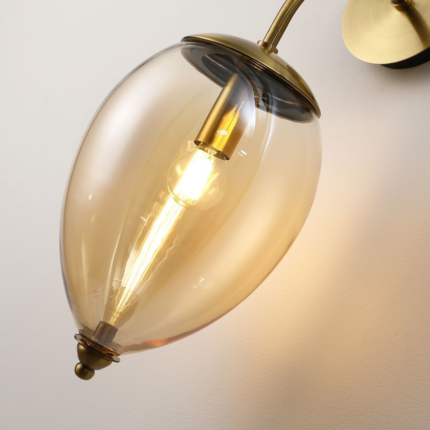 Настенный светильник Favourite 2725-1W