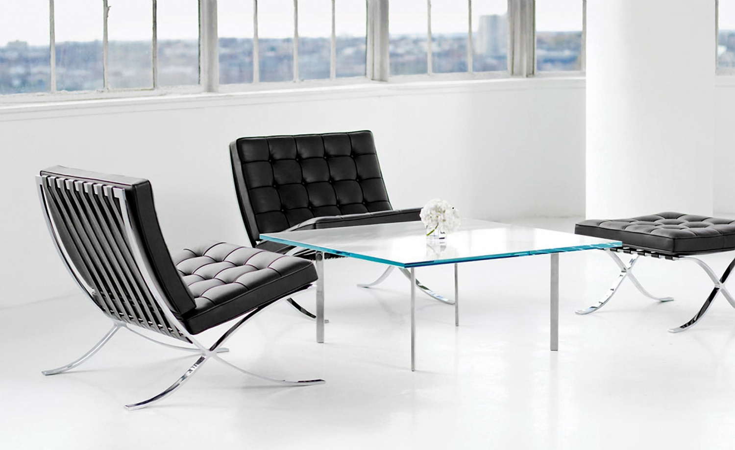 Кресло BARCELONA CHAIR чёрный Bradex Home FR 0014