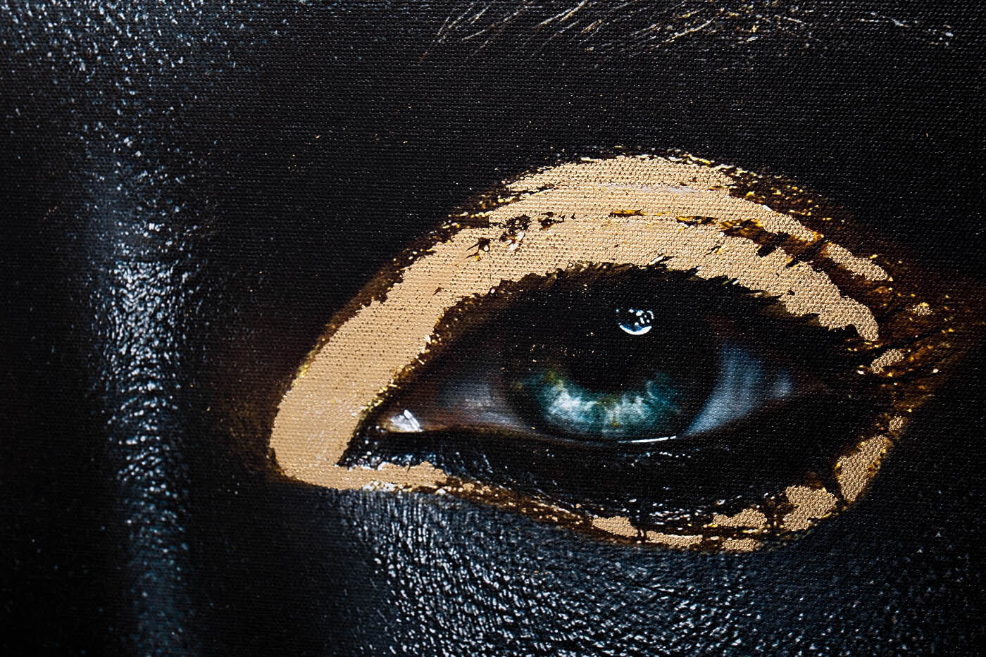 Холст Темная девушка в багете латунь Garda Decor 89VOR-DARKGIRL-1