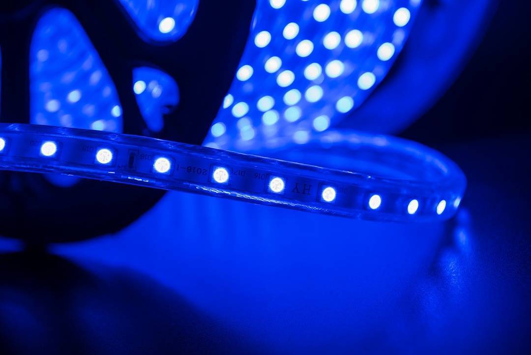 Лампа светодиодная SWG LT560-B-50