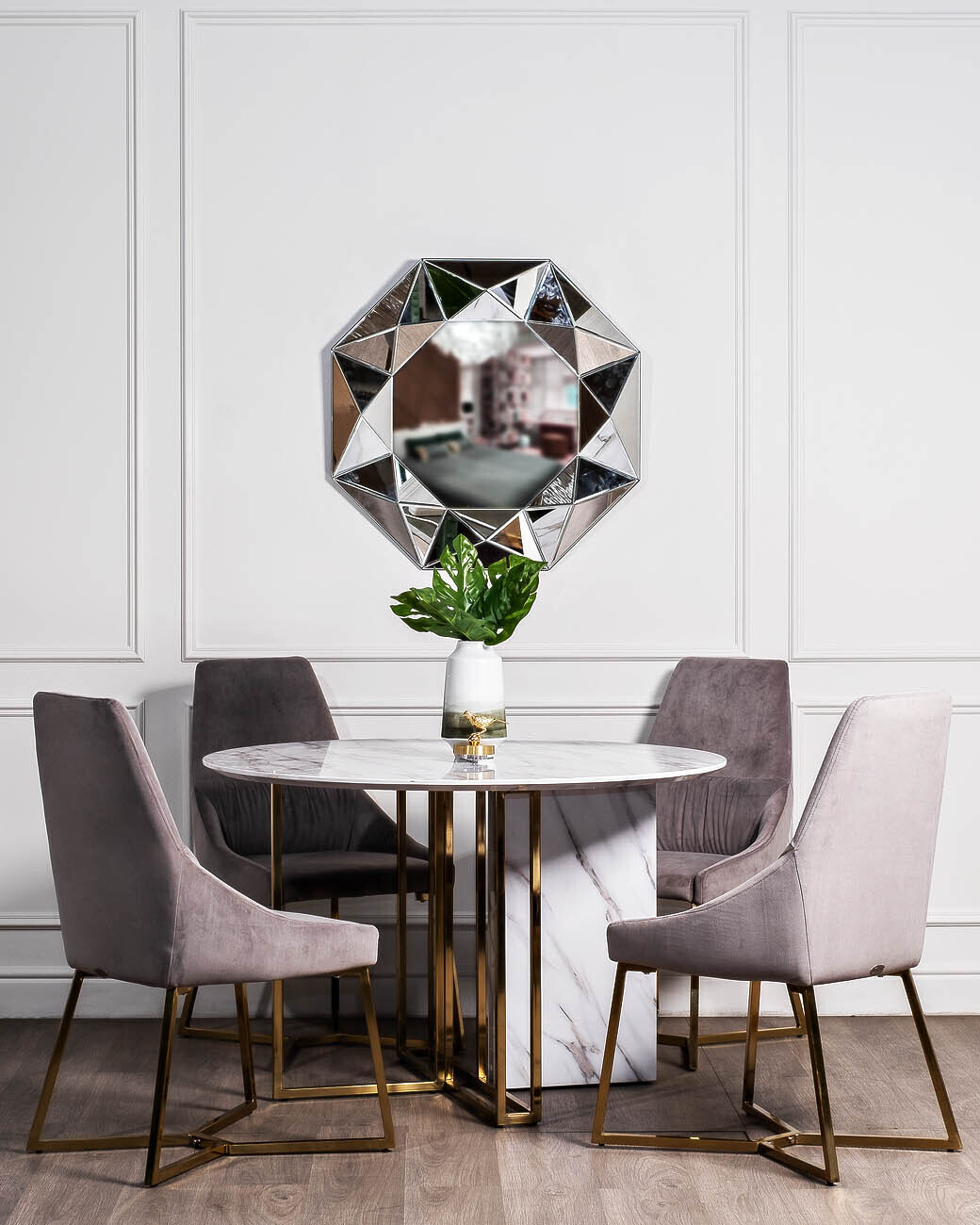 Зеркало с объемной зеркальной рамой Garda Decor 19-OA-1045