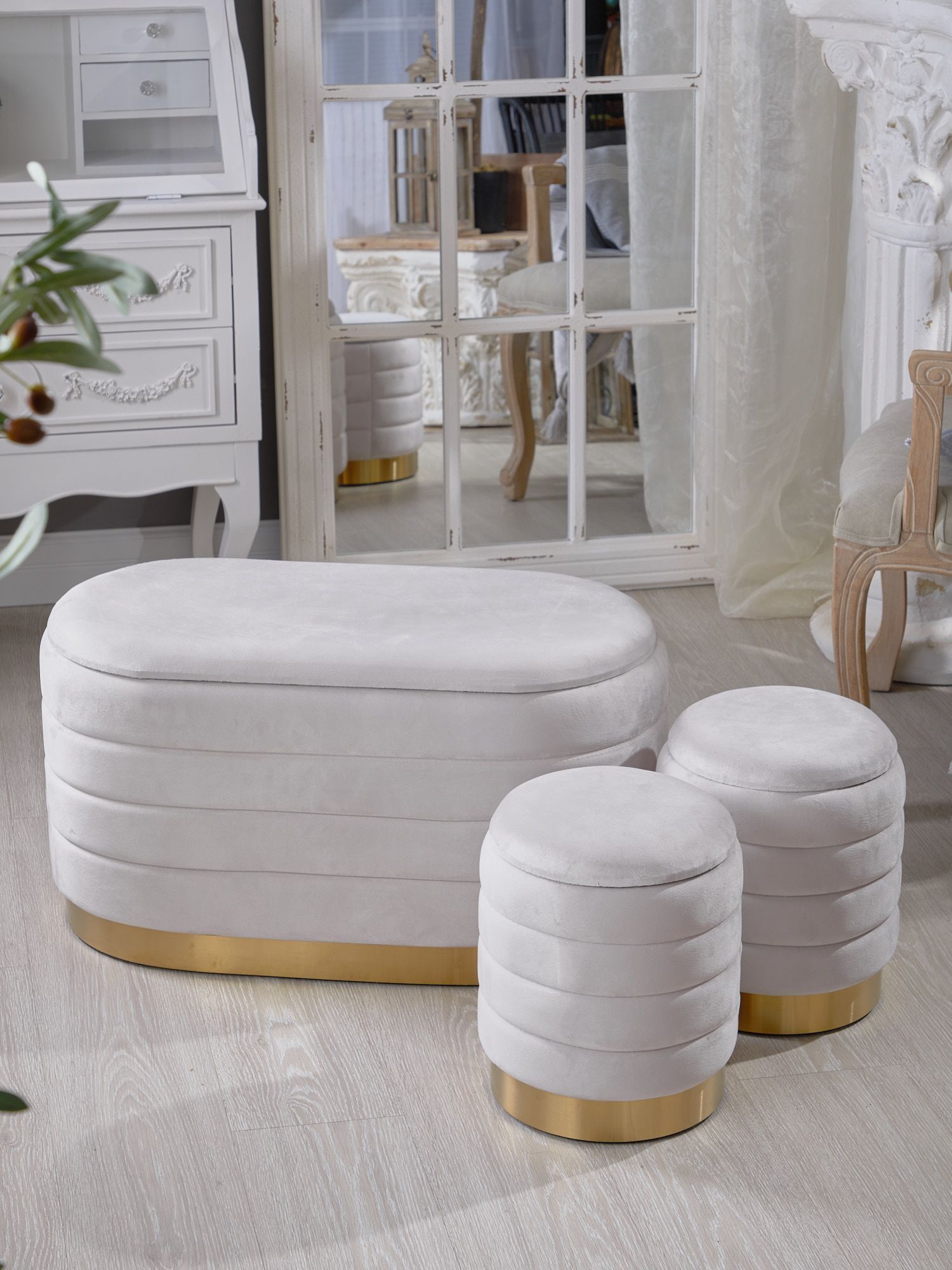 Банкетка и пуфы с крышками, набор Glasar 49-338/BM