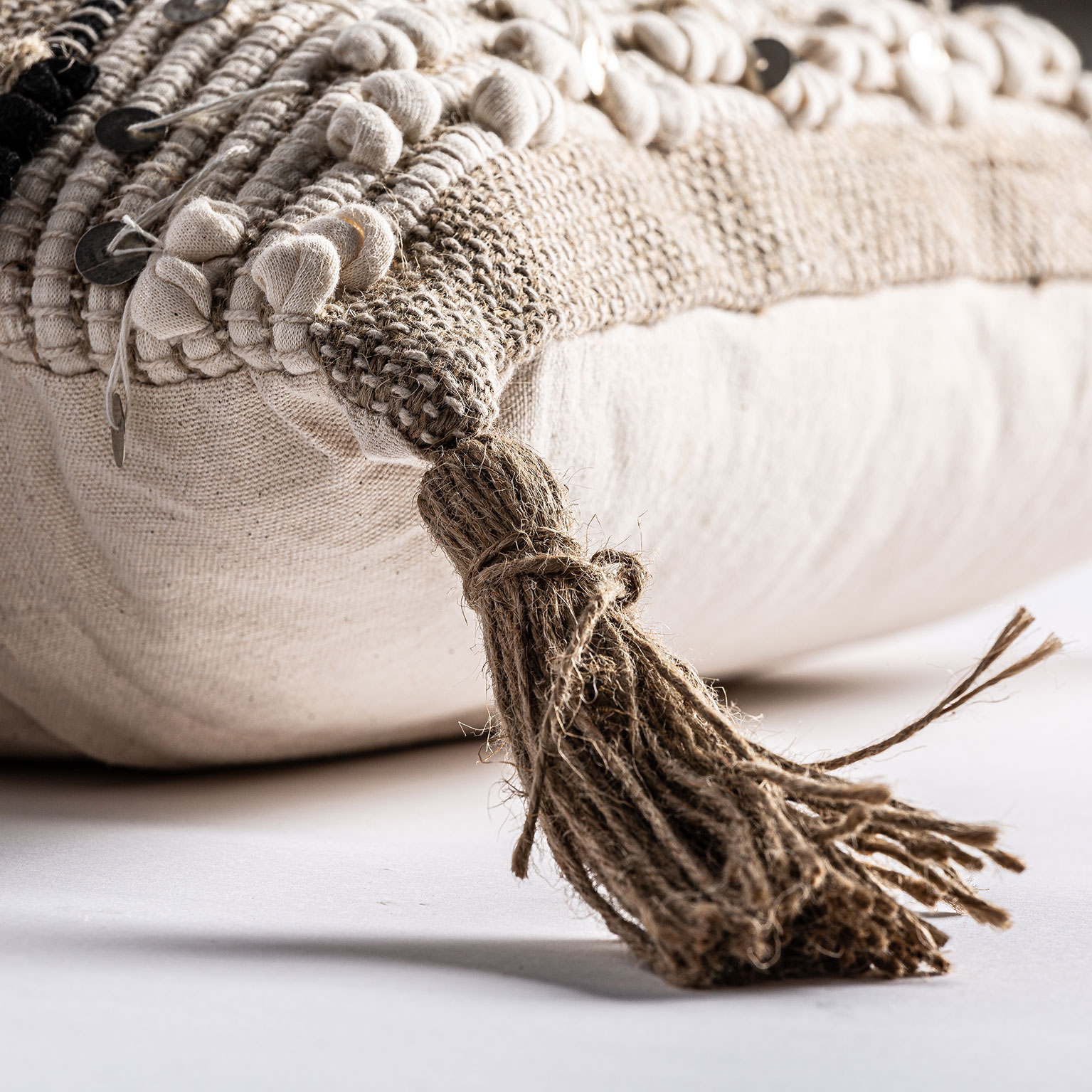 Подушка Mayla Vical