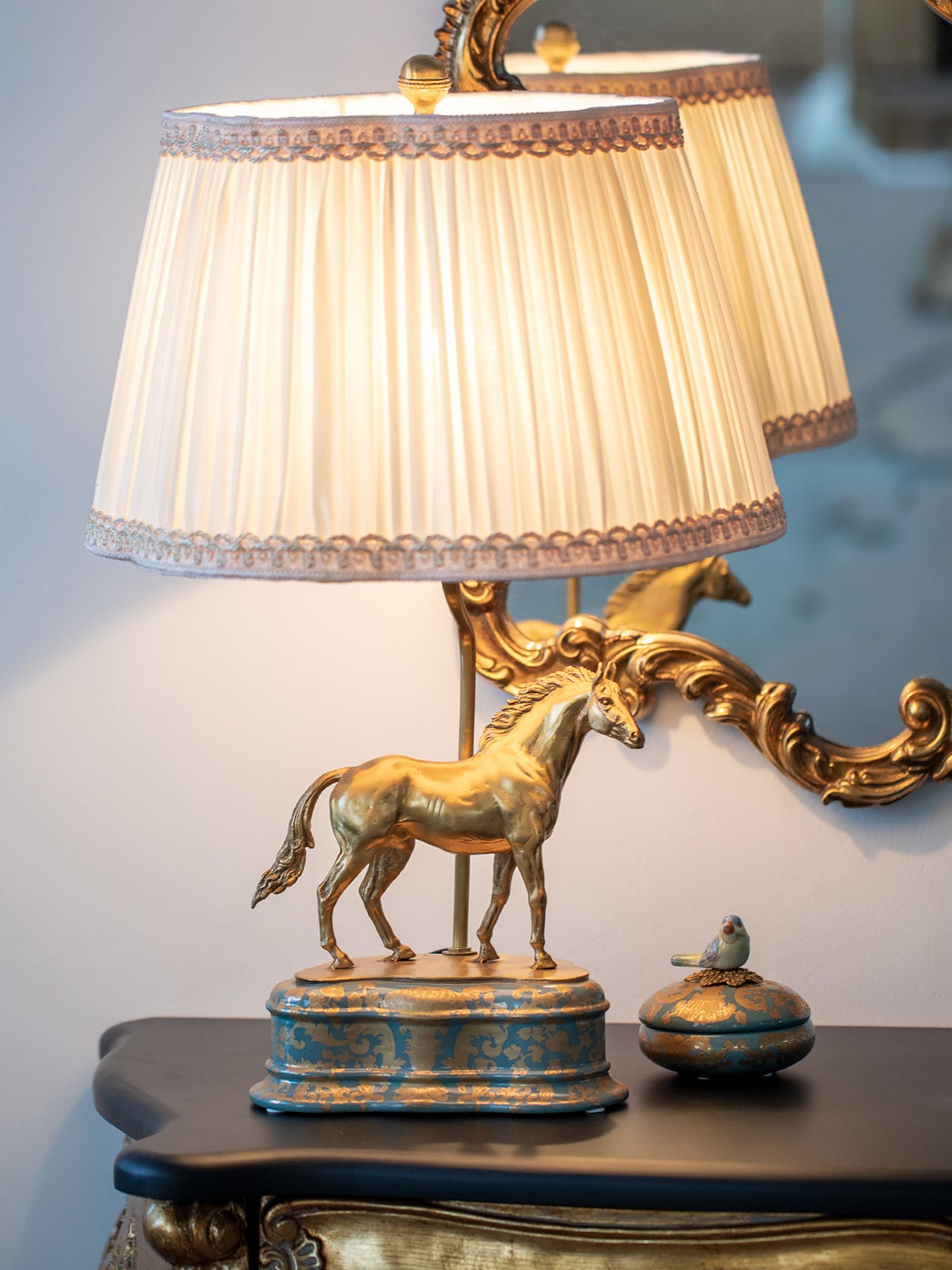 Светильник с абажуром Лошадь Glasar 31G2305/LB999C/NB4199