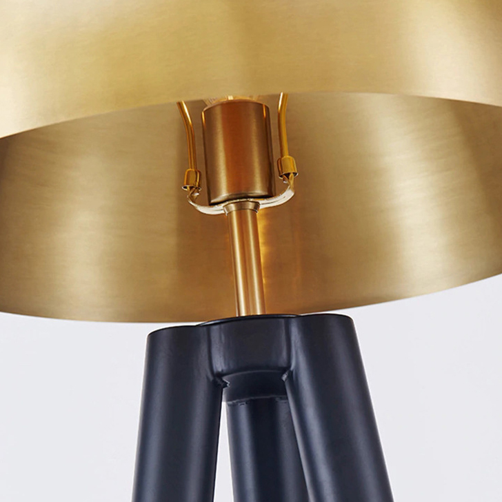 Настольная Лампа Matthew Fairbank Fife Tripod Table Lamp By Imperiumloft