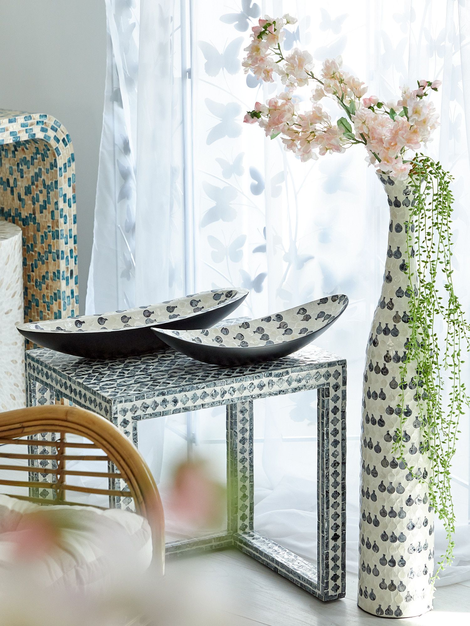 Блюдо декоративное с отделкой раковинами устриц Glasar 67-008