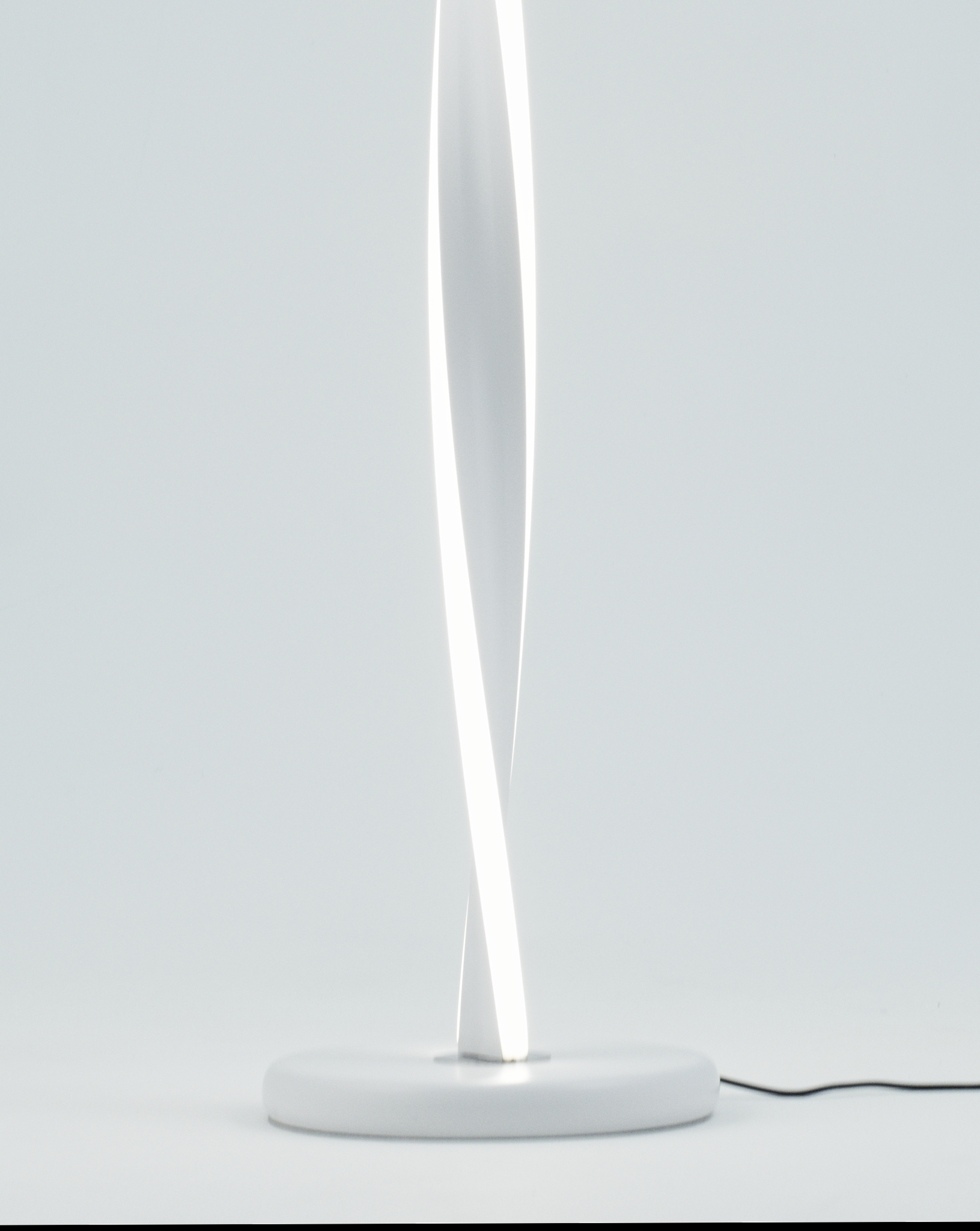 Светодиодный торшер Moderli V1932-FL Osland LED*36W
