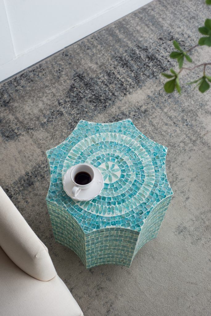 Столик акцентный с отделкой раковинами устриц Glasar 48743