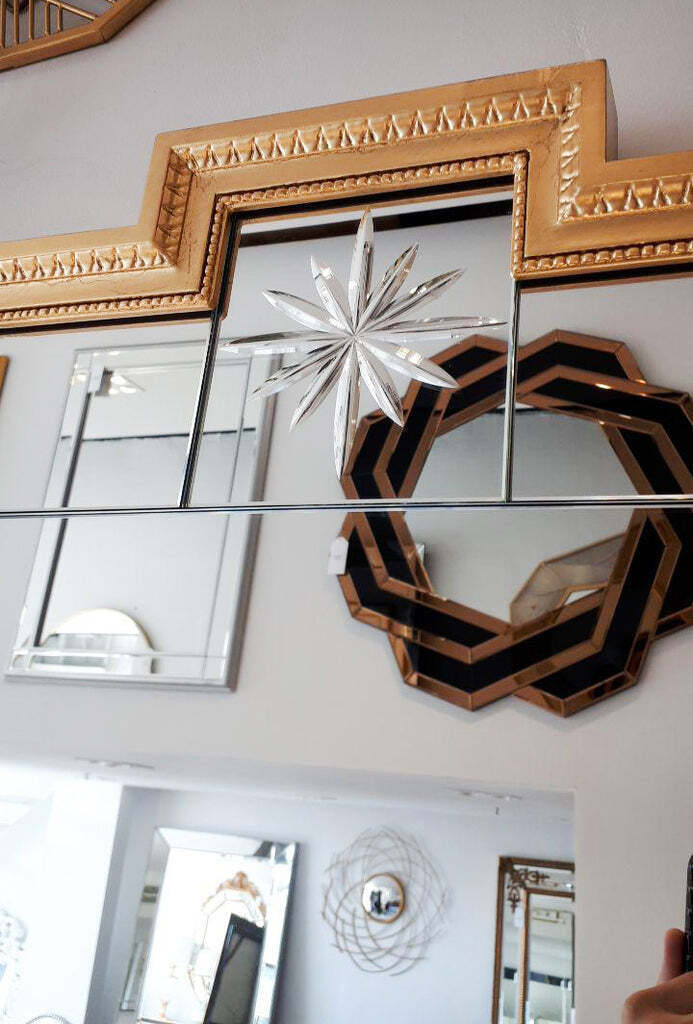 Настенное зеркало в раме Комо Louvre Home LH548G