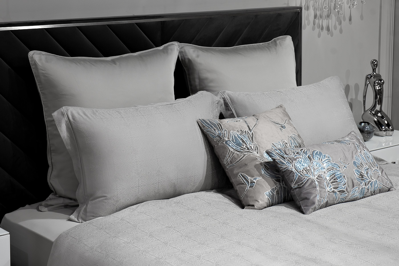 Комплект постельного белья Муар семейный бамбук оливковый Garda Decor 180JOD-18022