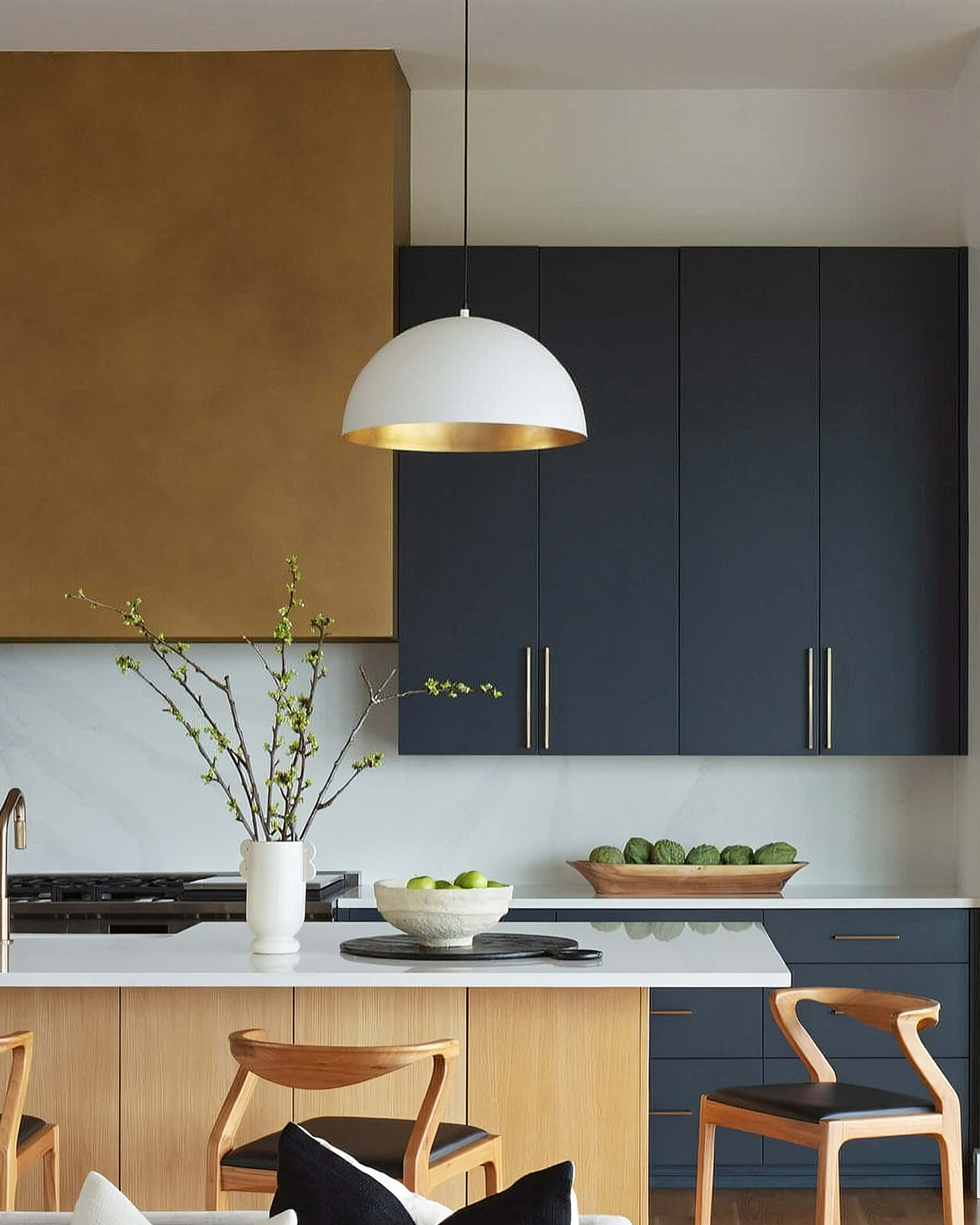 Белый подвесной светильник Детройт Louvre Home LHLPN111023SWL