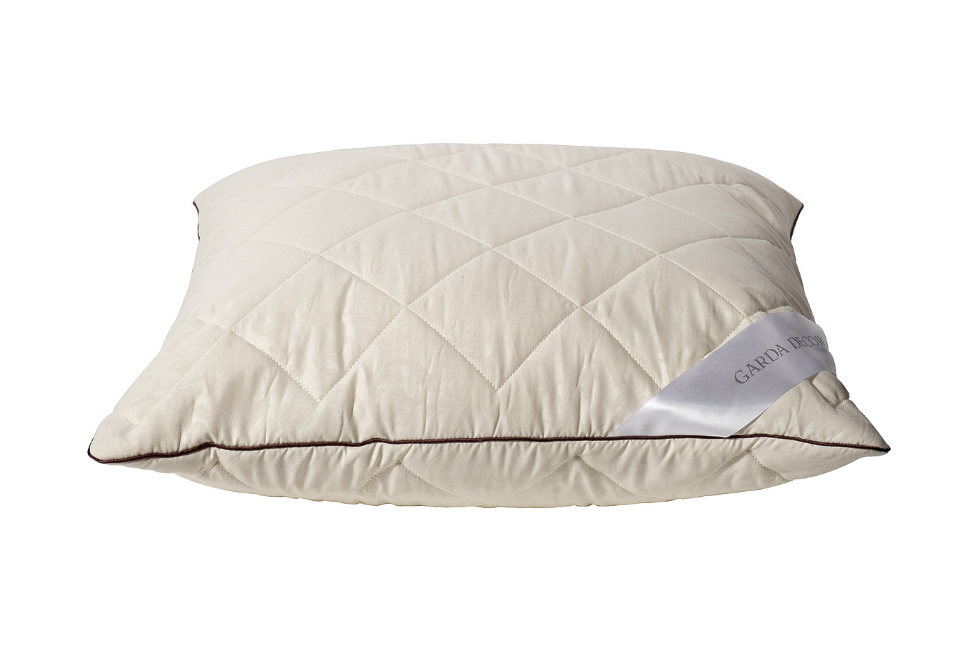 Подушка "Персей" 70х70см верблюжья шерсть Garda Decor 104BP-PSHMV7- BEG