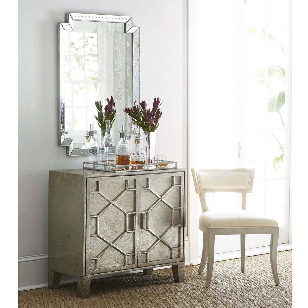 Настенное зеркало в раме Лурдес Louvre Home LHVM65