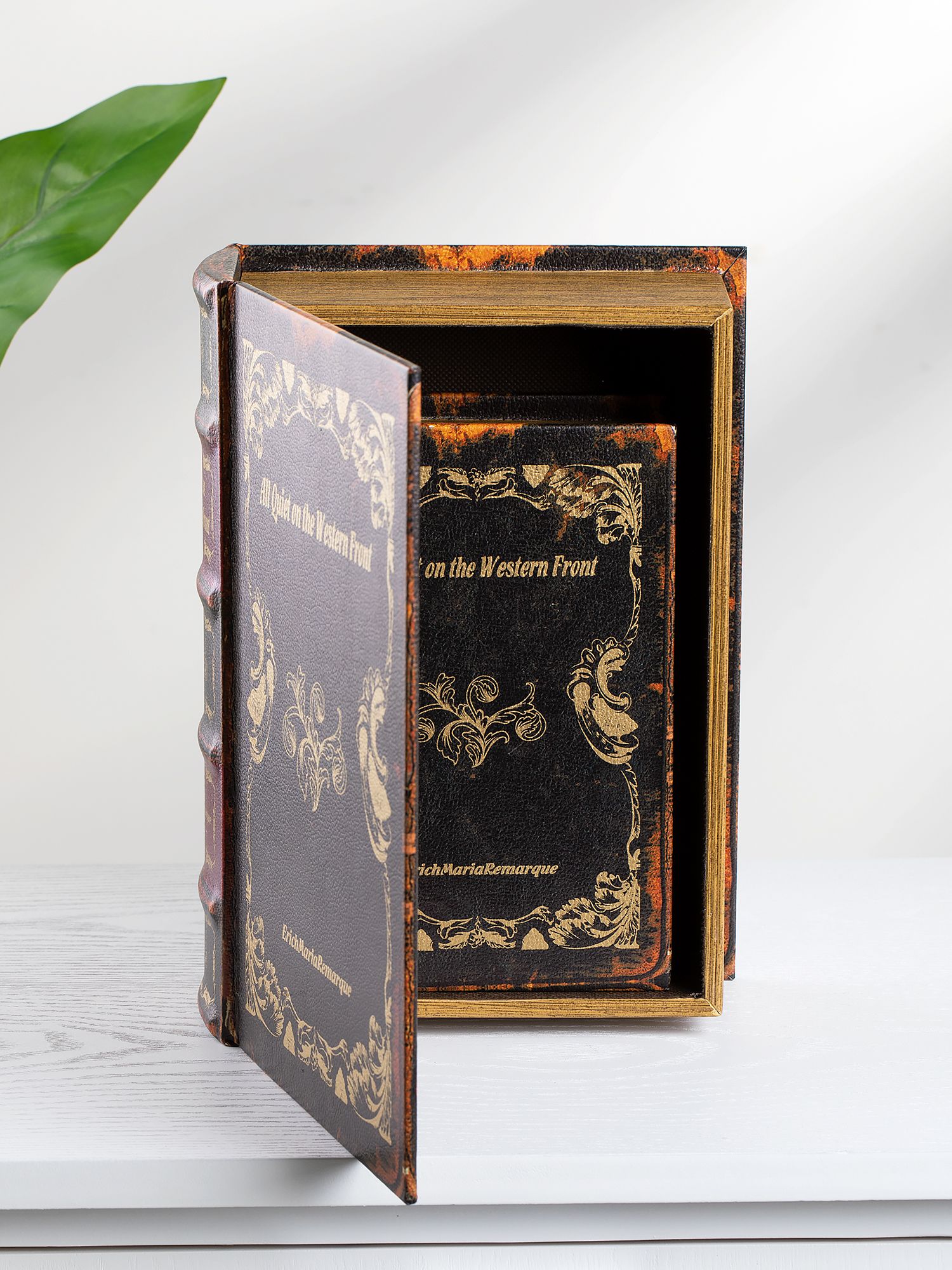 Шкатулка в виде книги Glasar 39-060/1