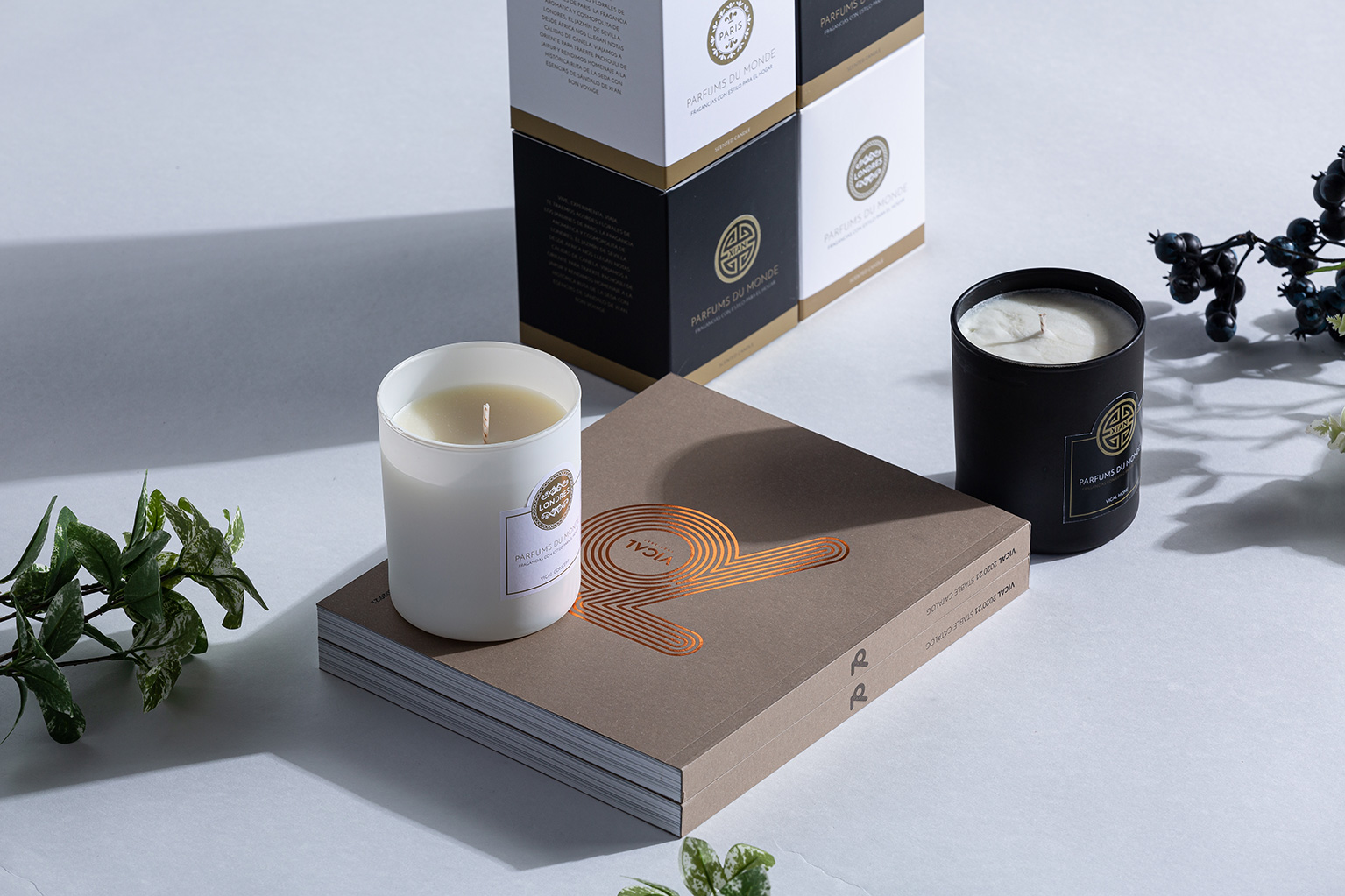 Ароматическая свеча PARIS 500 г Vical