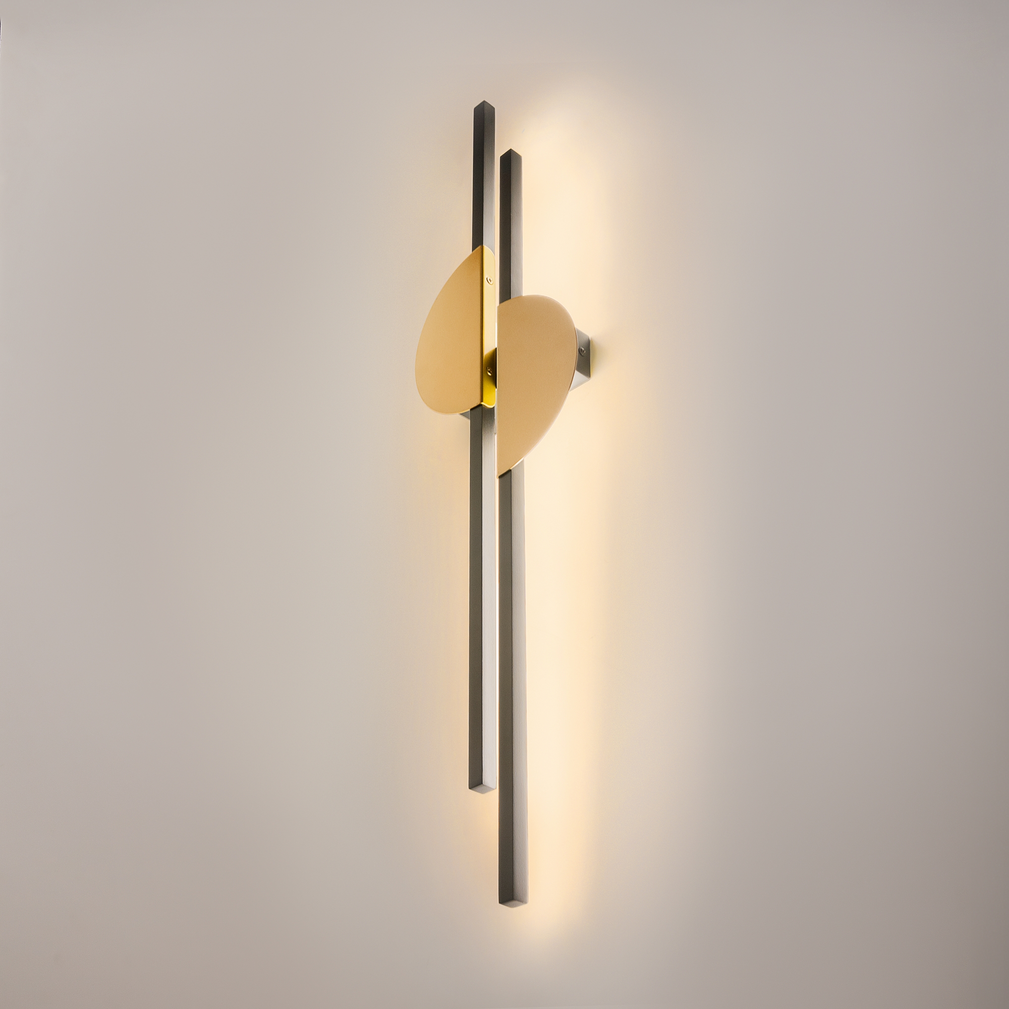 Настенный светильник (бра) Maytoni MOD179WL-L22BS4K