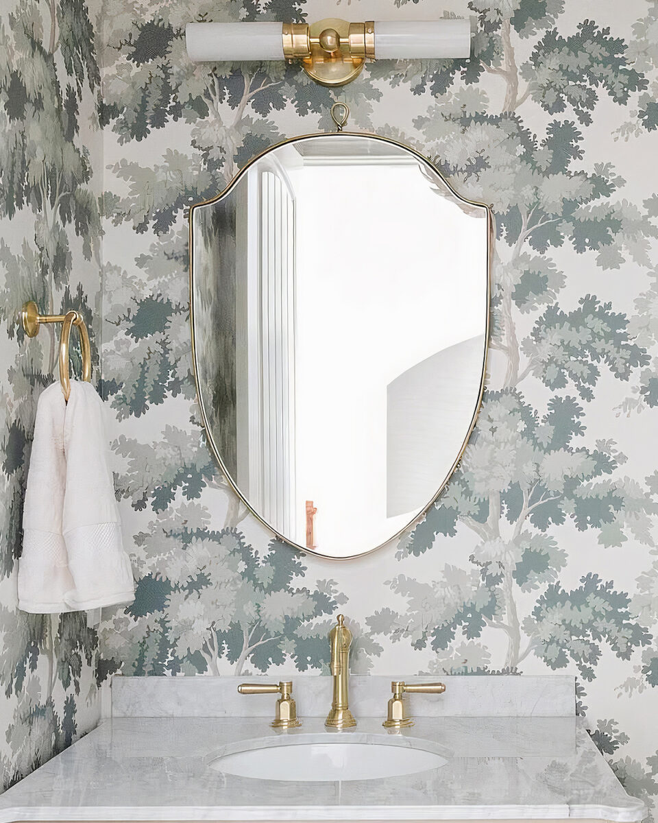 Настенное зеркало Руан Louvre Home DWM120824PND