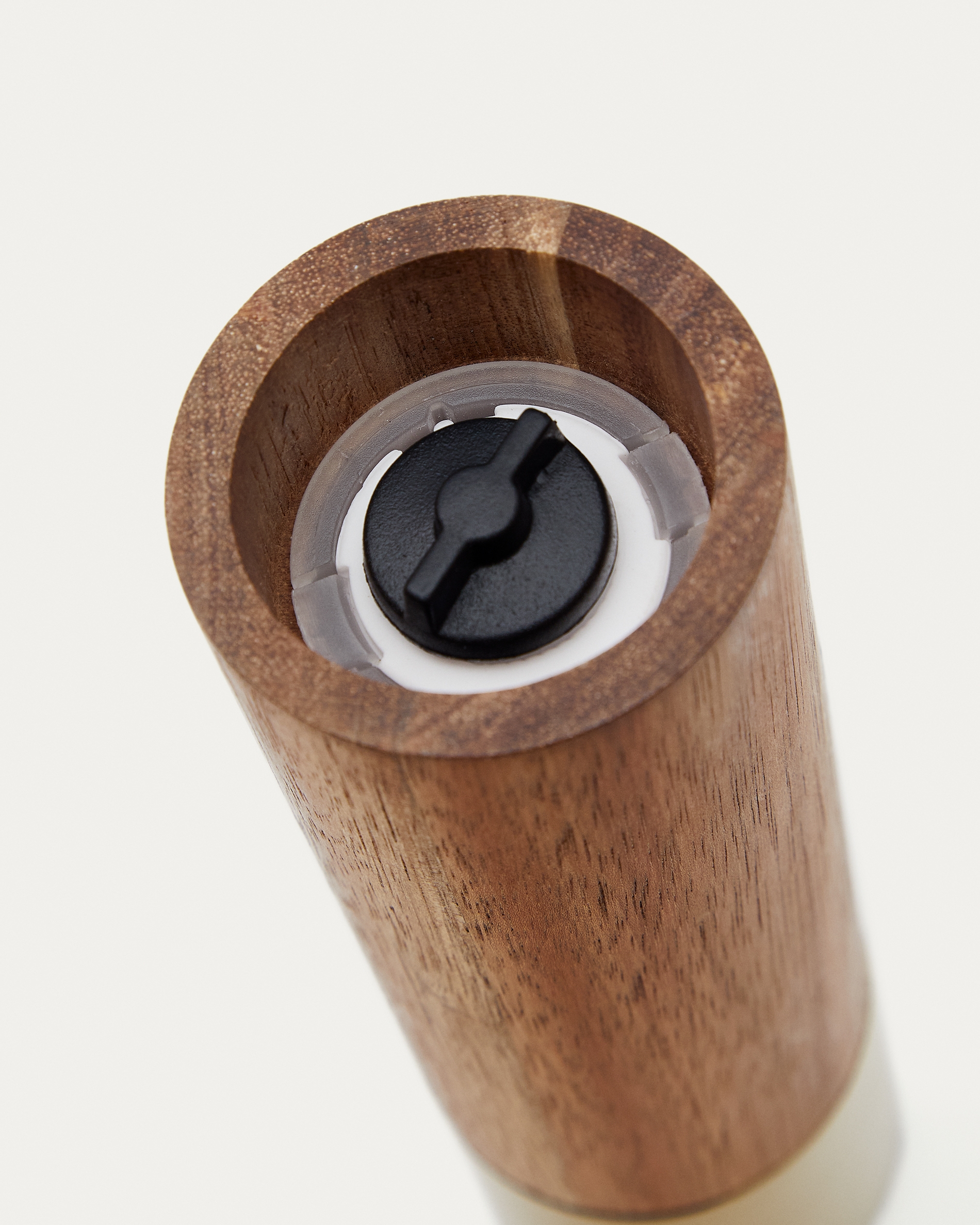 Мельница для перца Sataya из 100% древесины акации FSC 17,8 см La Forma (ex Julia Grup)