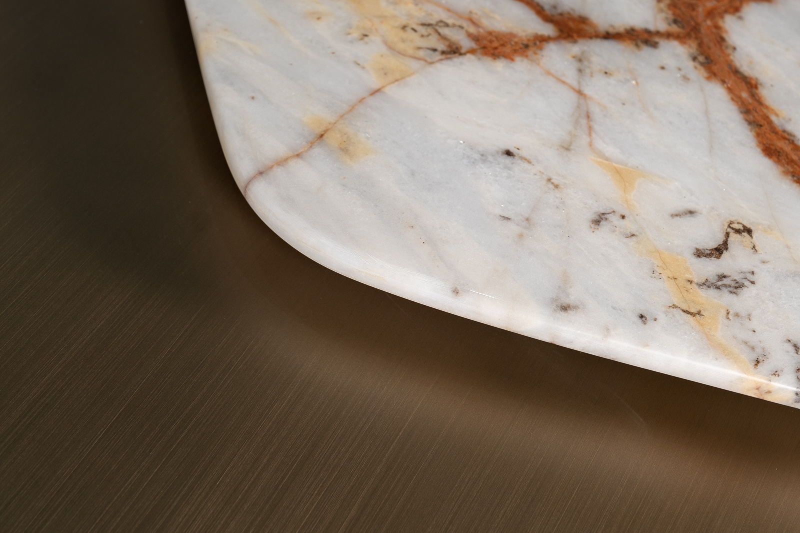 Столик журнальный Island с мрамором Garda Decor 58DB-08311