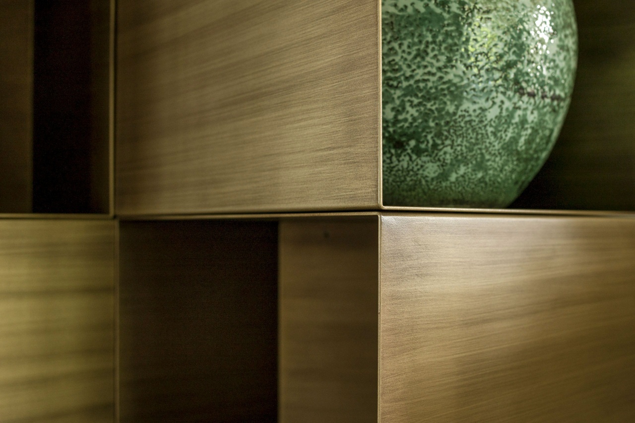 Полка MOGG Cellula Closed Bronze MCUC09BP