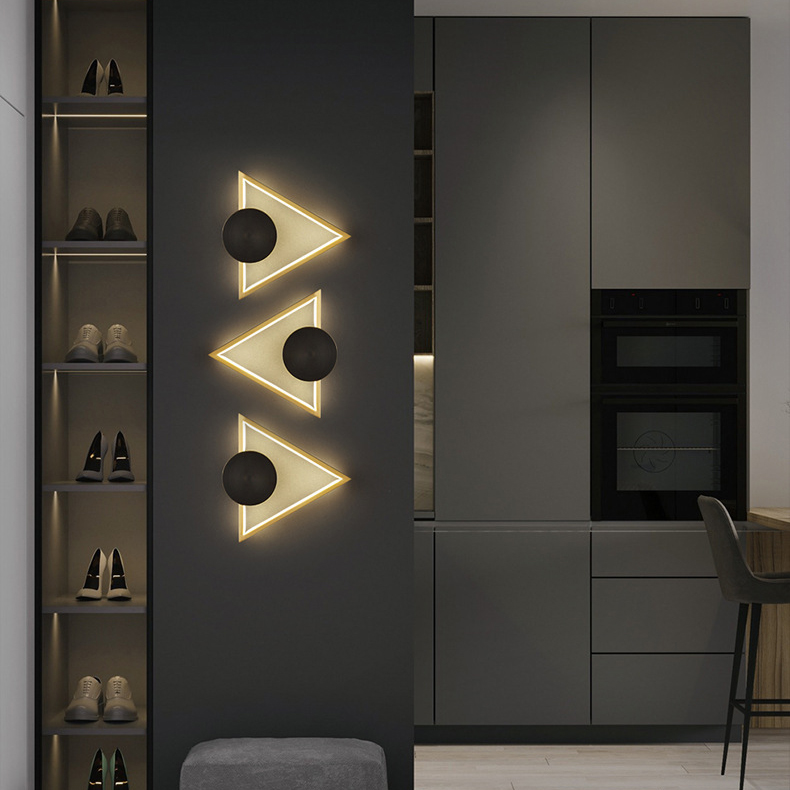 Настенный светильник WOLKE WIDE L28 Brass by ImperiumLoft