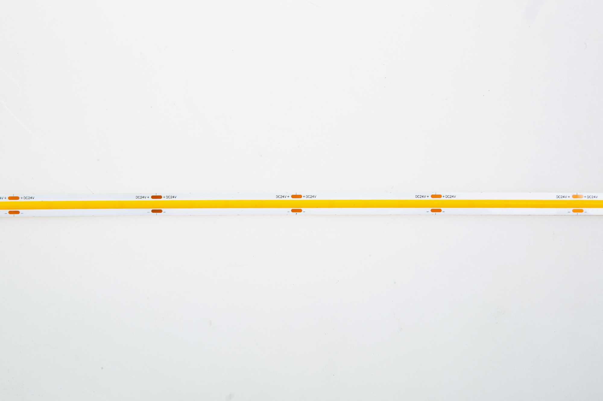 Светодиодная лента Donolux DN18338WWRA95