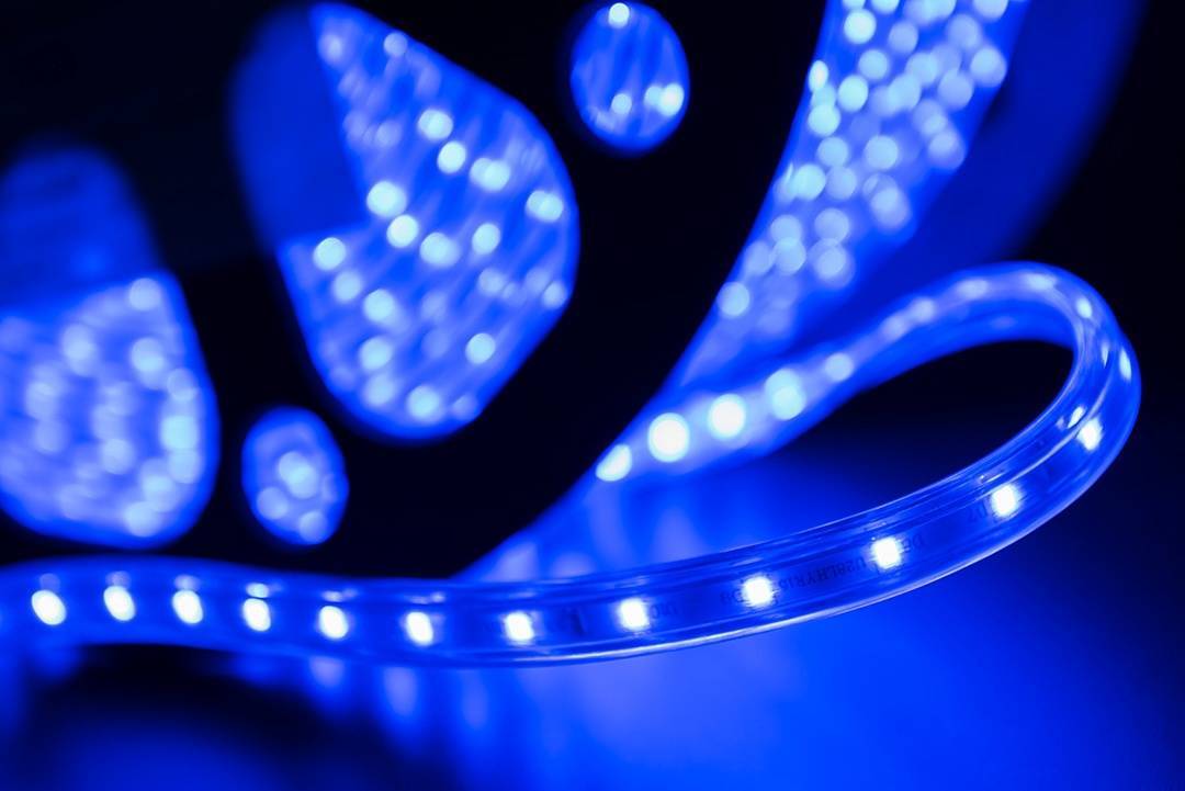 Лампа светодиодная SWG LT360-B-100